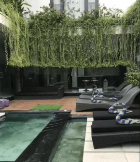 7to8BR 40 off special Brilliant Location